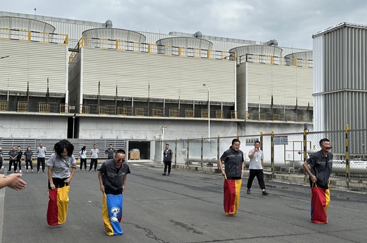 員工趣味運(yùn)動(dòng)會(huì)-袋鼠跳